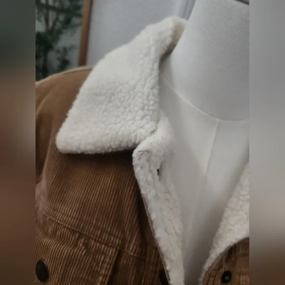 Marvin Richards Corduroy Cream Sherpa Jacket - Picture 2 of 6